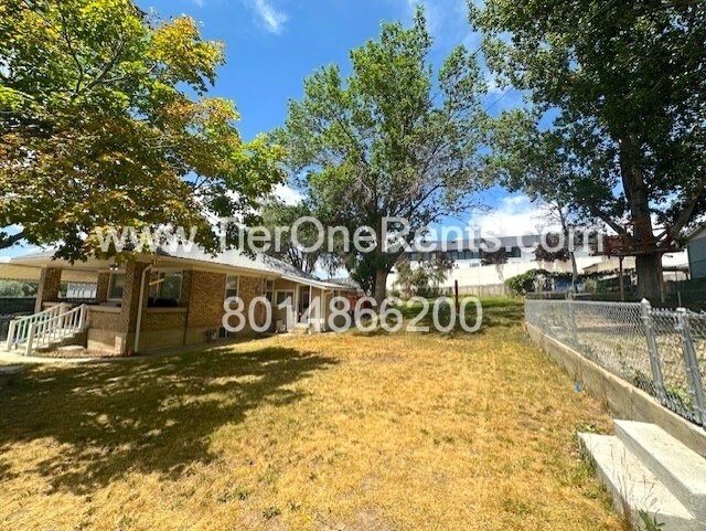 Building Photo - This property offers a NO DEPOSIT option available for qualified renters!