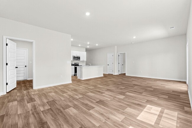 Building Photo - 1039 Harbor Dr