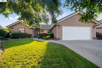 Building Photo - 429 Chaffee Ln