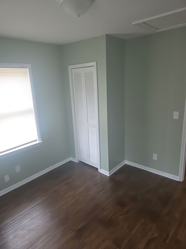 Building Photo - 8902 Beulah Church Rd