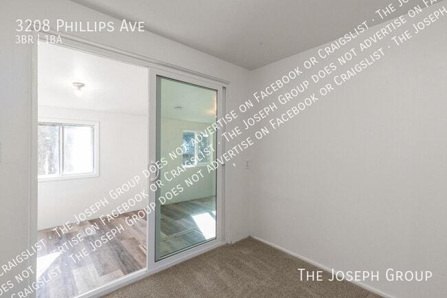 Building Photo - 3208 Phillips Ave