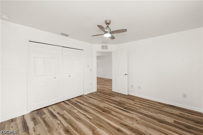 Building Photo - 3520 SW 17th Ave