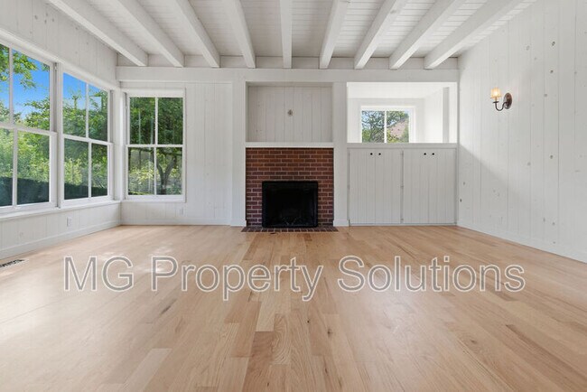 Building Photo - 5151 Nicasio Valley Rd