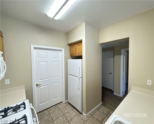Building Photo - 7131 S Durango Dr