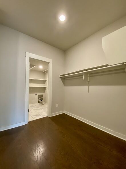 Building Photo - 2225 Maytown Cir