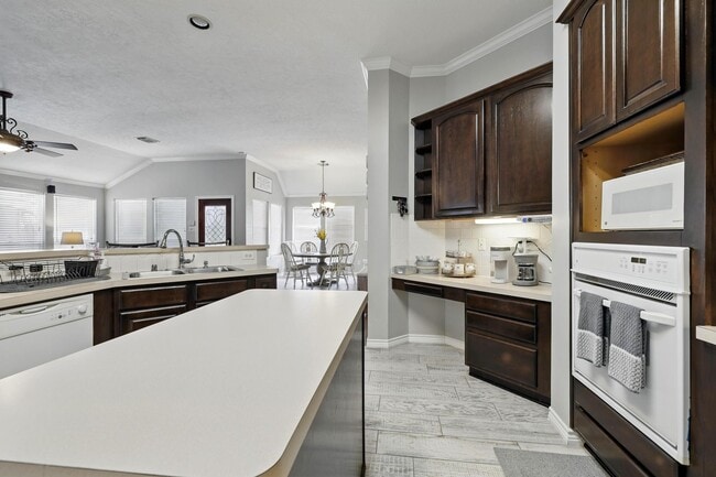 Building Photo - 12923 Lady Jane Ct