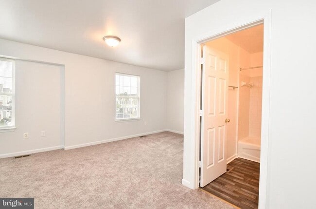 Building Photo - 10914 Coreys Way