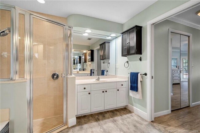 Building Photo - 4213 SW Utterback St