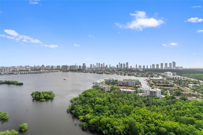 Building Photo - 16385 Biscayne Blvd