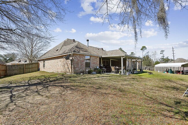 Building Photo - 208 Annette Dr