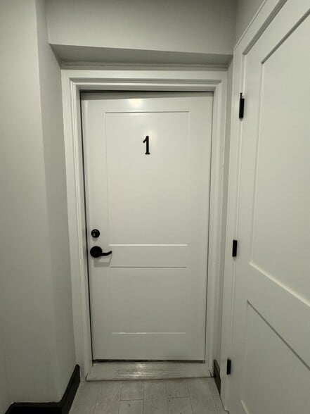 Building Photo - 162 Allston St