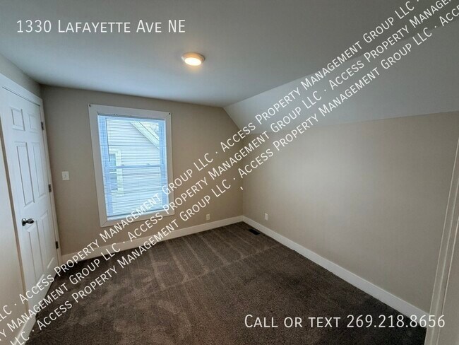 Building Photo - 1330 Lafayette Ave NE