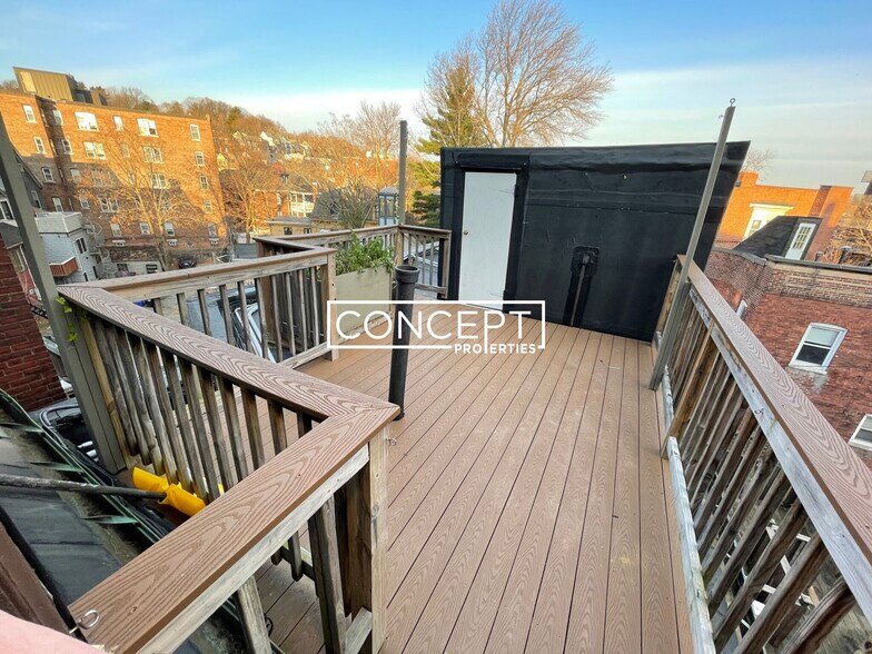Building Photo - 1406 Beacon St