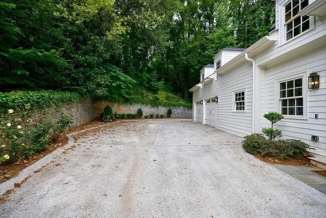 Building Photo - 25 Asheworth Ct NW