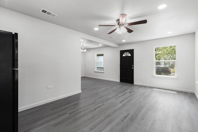 Building Photo - 2509 N 29th St