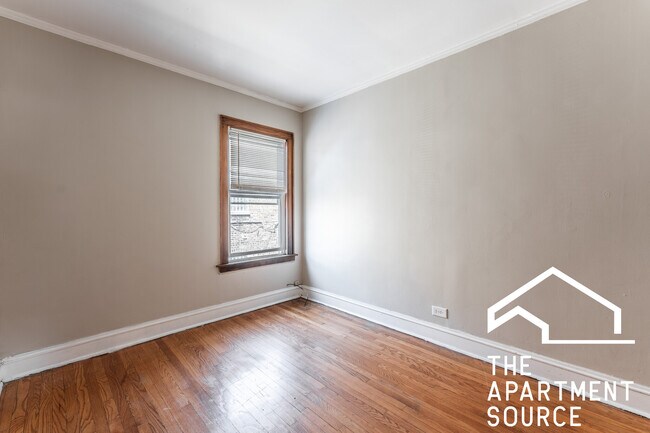 Building Photo - 2620 N Kildare Ave