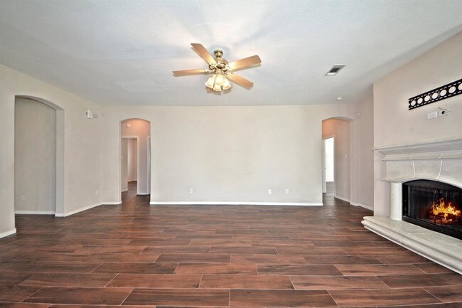 Building Photo - 1611 Winston Homestead Dr