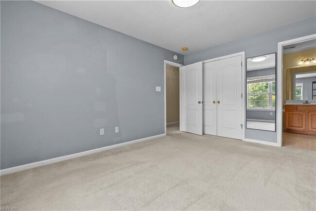 Building Photo - 13468 Whippingham Pkwy