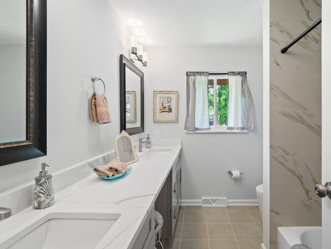 Building Photo - 8040 Strongsville Blvd