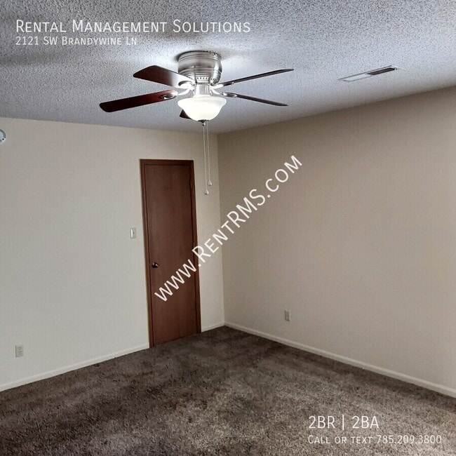 Building Photo - 2121 SW Brandywine Ln