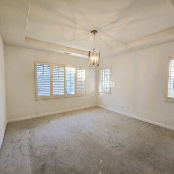 Building Photo - 53 Serenity