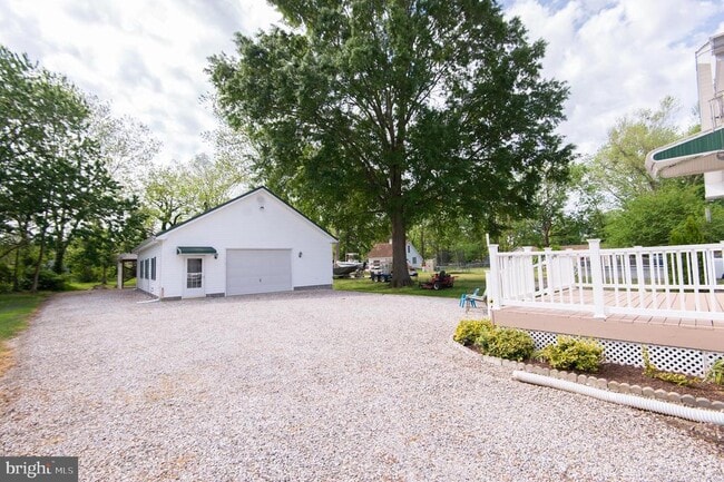 Building Photo - 110 Middle St