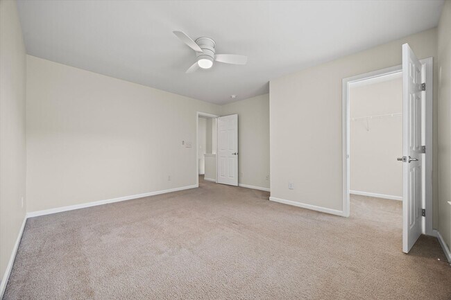 Building Photo - 9736 Springholm Dr