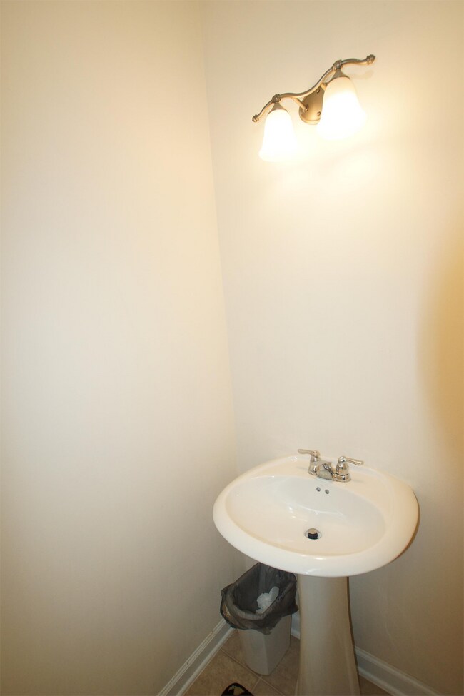 Building Photo - 2236 Stoney Spring Dr