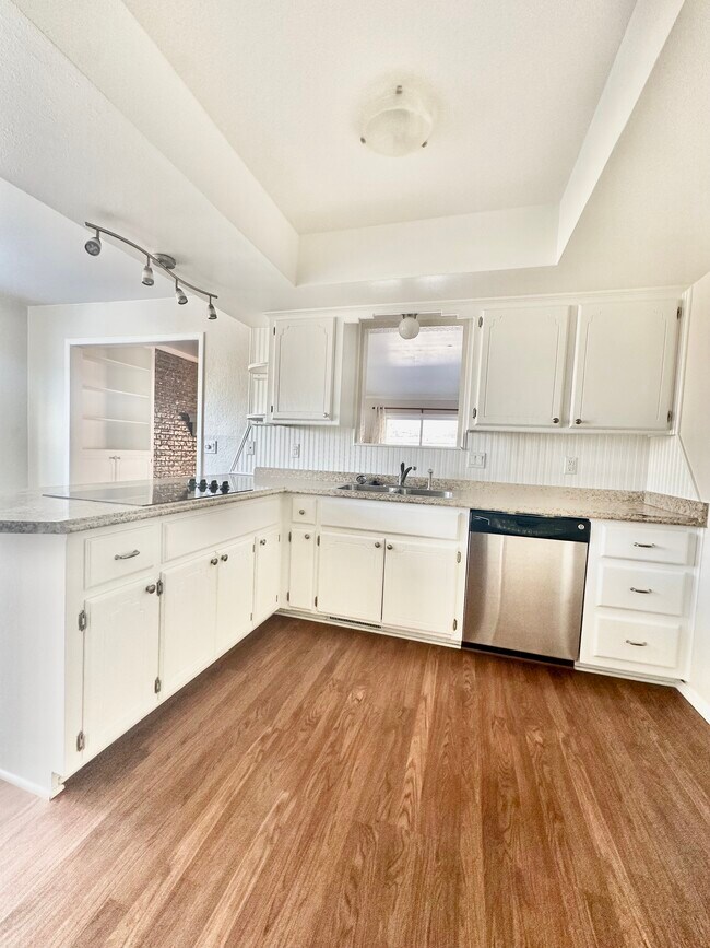 Building Photo - 1108 Countrywood Ln