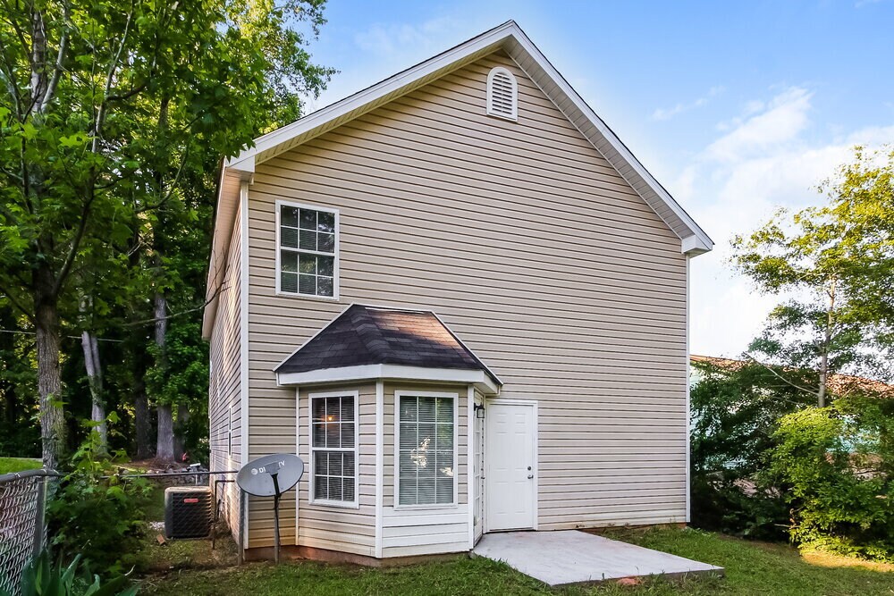 Building Photo - 4408 Jacobs Dr SW
