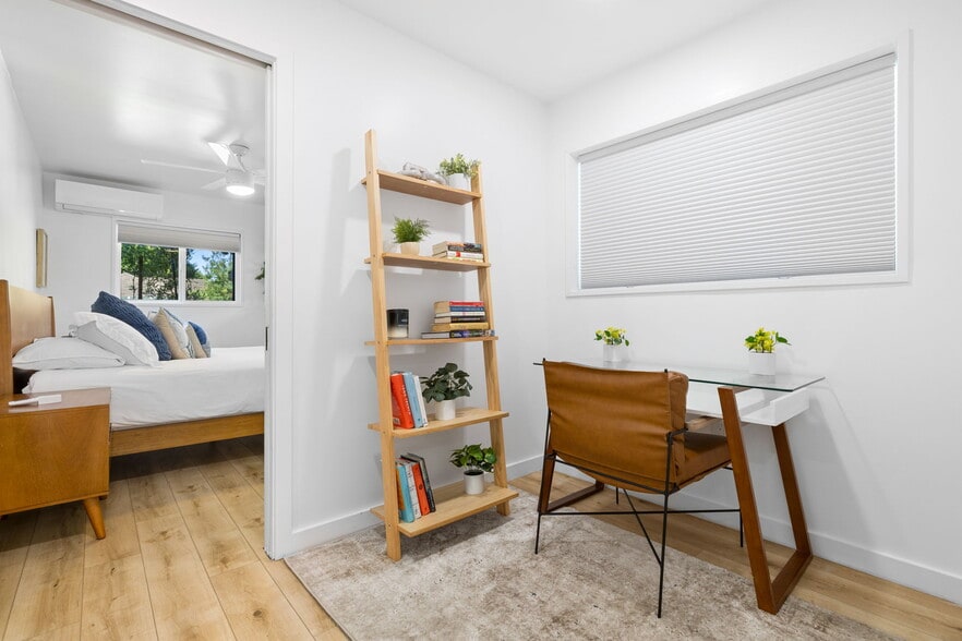 Building Photo - 321 N Gertruda Ave