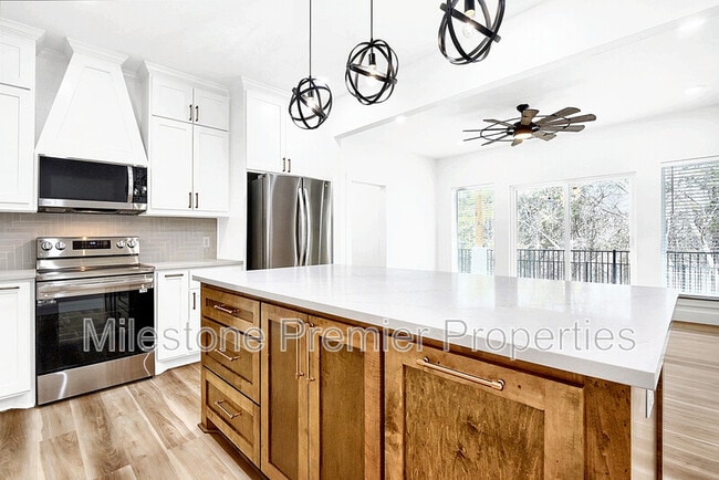 Building Photo - 432 Bentwood Dr