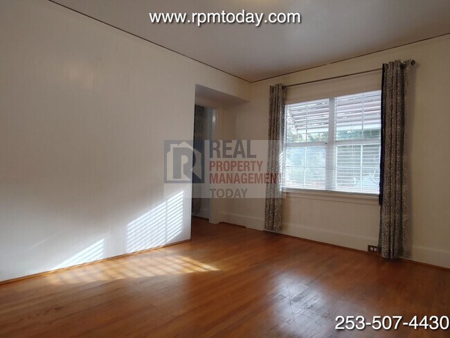Building Photo - Barlow-1703 (Olympic Group)
