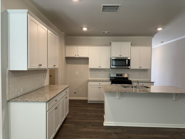 Building Photo - 2292 Blue Monarch Dr