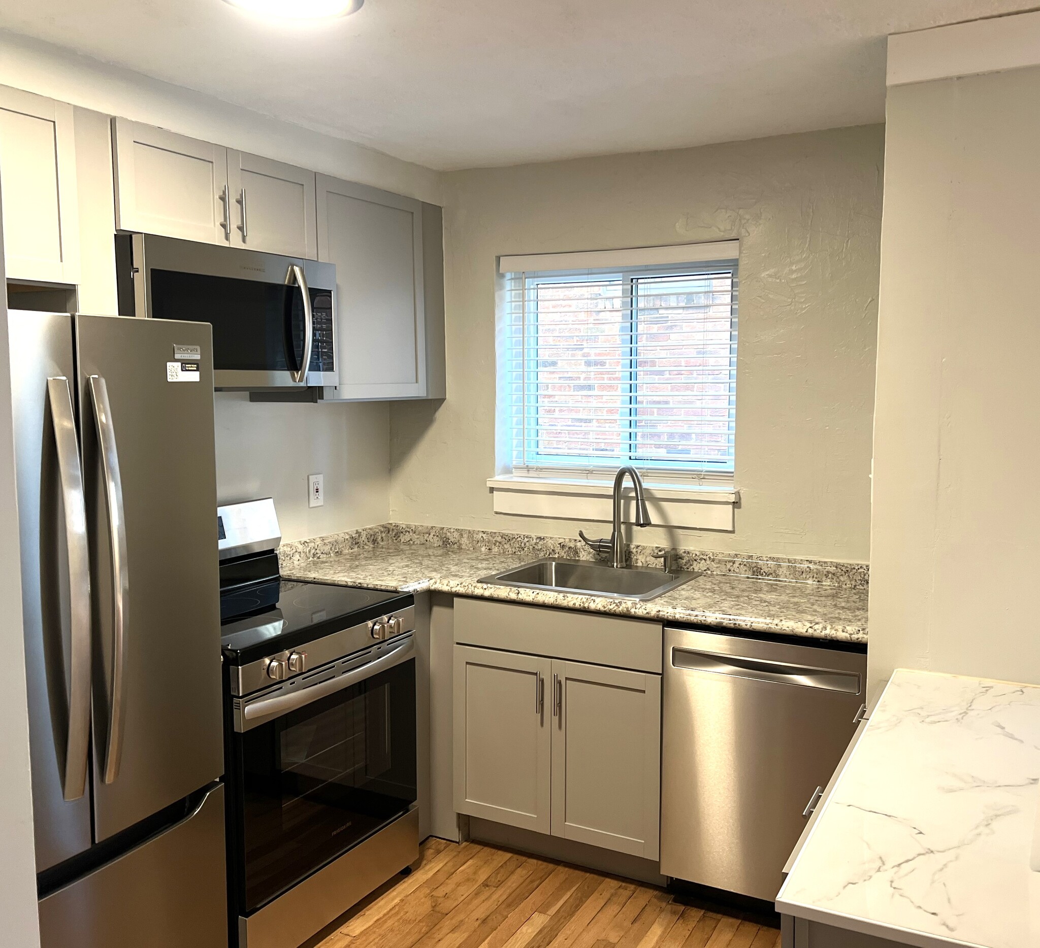 Gorgeous New Kitchen - 101 Braun St