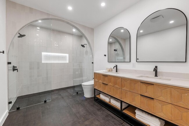 Building Photo - 2607 Pembrook Trail