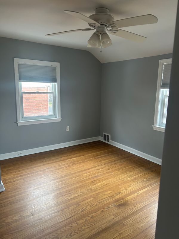 Building Photo - 1924 Guernsey Ave