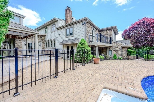 Building Photo - 47 Shoreham Rd