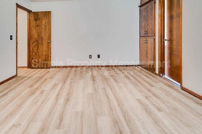 Building Photo - 11304 Ashford Dr