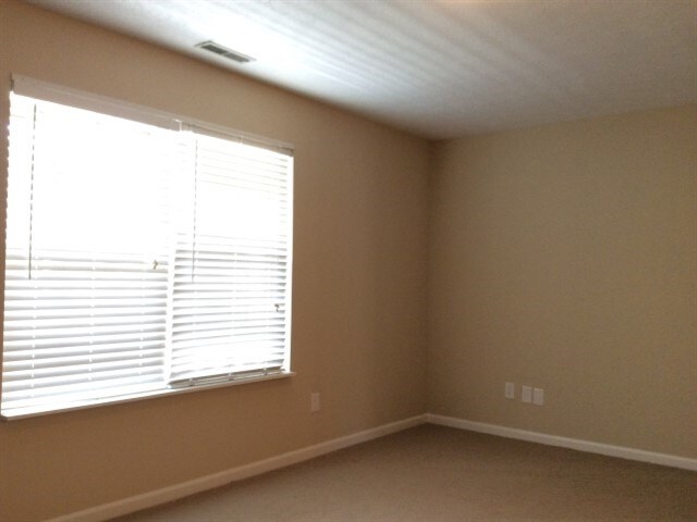 Building Photo - 2808 Crosscreek Cir