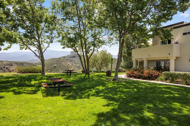 Building Photo - 24474 Valle Del Oro