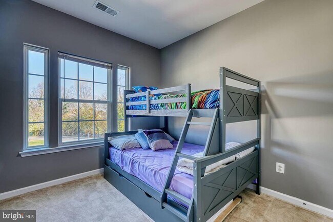 Building Photo - 5183 Wyndholme Cir