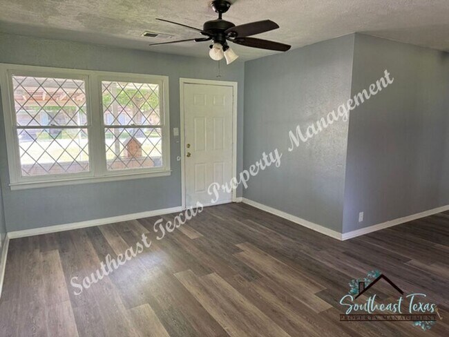 Building Photo - 3841 Canal Ave