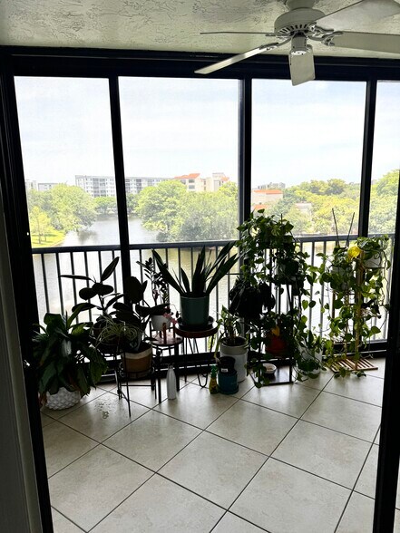 balcony - 2334 S Cypress Bend Dr