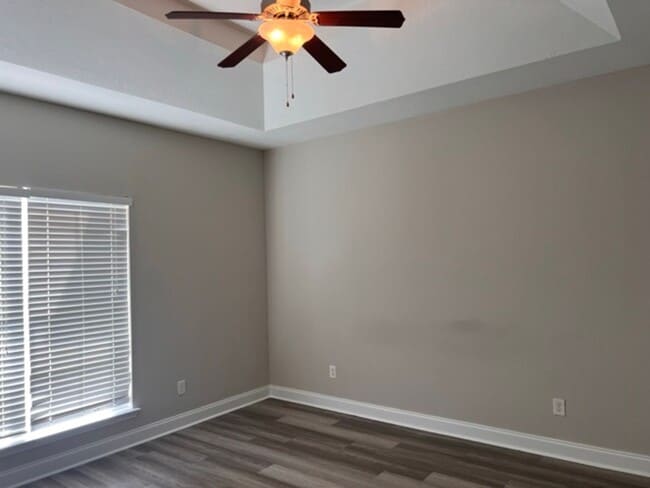 Building Photo - 338 High Meadows Pl