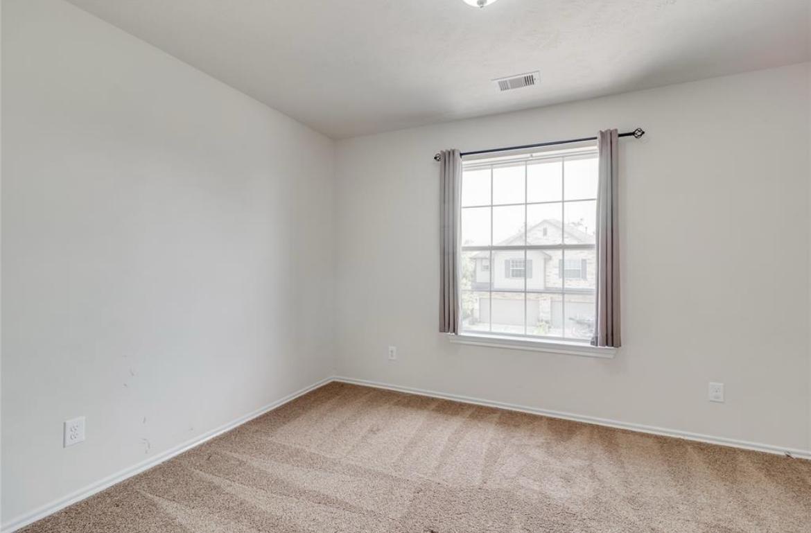 Building Photo - 38 Whitekirk Pl