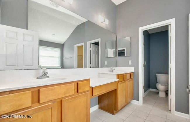 Building Photo - 10068 Garden Lake Ct