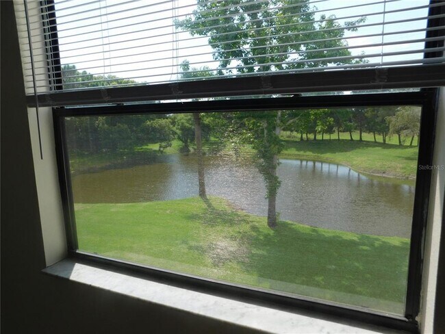 Building Photo - 510 Meadow Ln