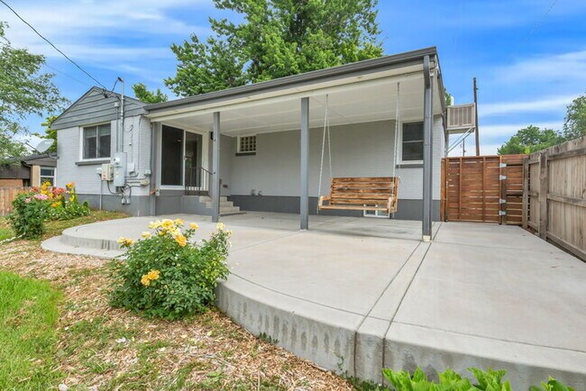 Building Photo - 6260 W 61st Ave