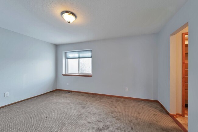 Building Photo - Fantastic 4 Bed 3.5 Bath in Aurora!